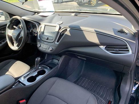 Used 2018 Chevrolet Malibu LS FWD image 26