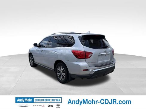 Used 2020 Nissan Pathfinder S FWD image 5
