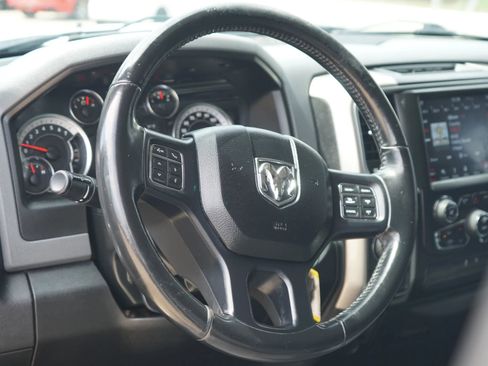 Used 2019 RAM 1500 Big Horn RWD image 12