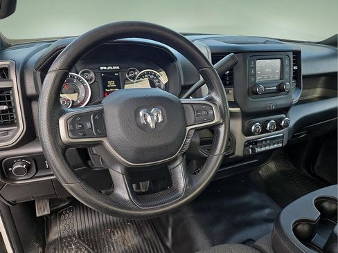 Used 2023 RAM 5500 Tradesman w/ Max Tow Package RWD image 9
