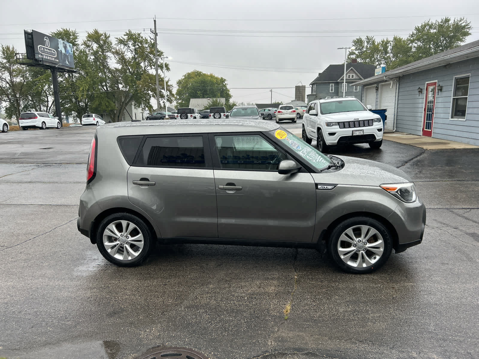 Used 2015 Kia Soul + FWD image 8