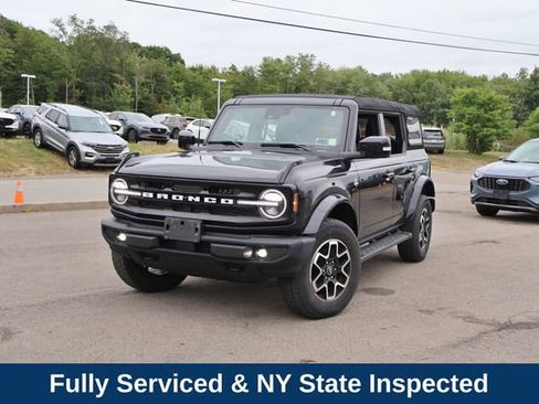 Used 2023 Ford Bronco Outer Banks AWD/4WD image 2