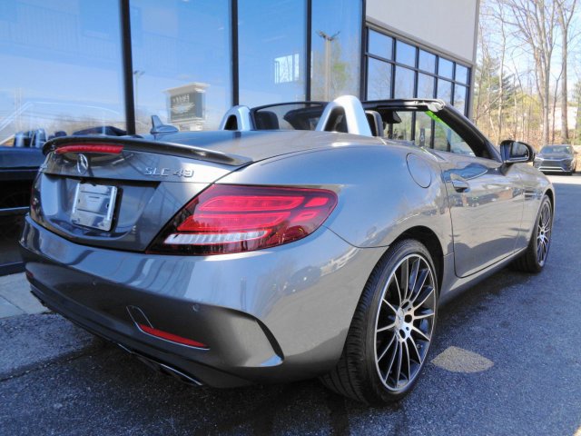 Used 2018 Mercedes-Benz SLC 43 AMG image 4