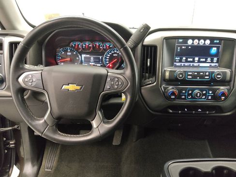 Used 2018 Chevrolet Silverado 1500 LT w/ Texas Edition image 22