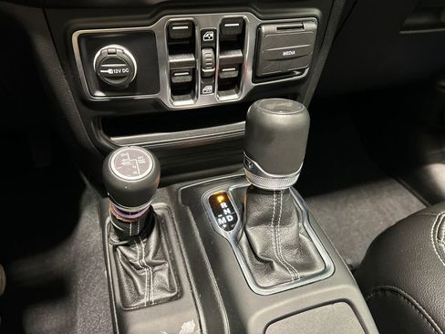 Used 2023 Jeep Wrangler Unlimited Sahara w/ Cold Weather Group image 24