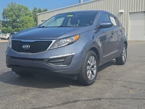 Used 2016 Kia Sportage LX AWD/4WD image 3