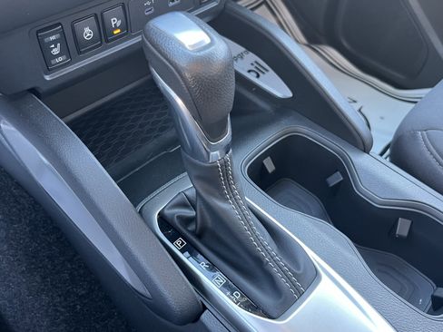 Used 2024 Nissan Frontier SV w/ SV Convenience Package image 6