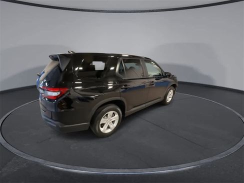 Used 2023 Honda Pilot LX image 8