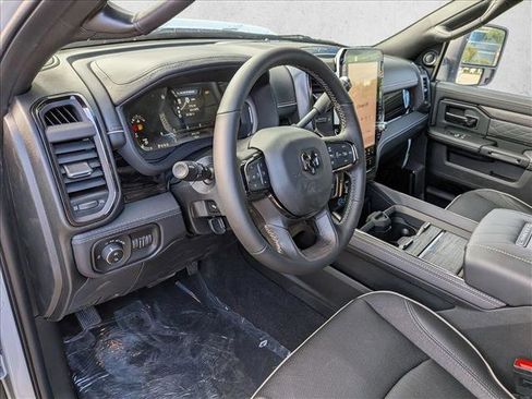 New 2026 RAM 2500 Limited AWD/4WD image 3