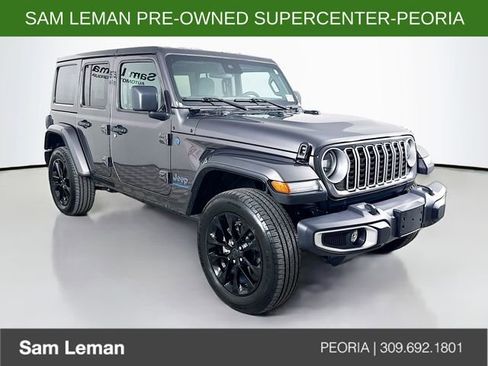 Used 2025 Jeep Wrangler Unlimited Sahara w/ Safety Group AWD/4WD image 1