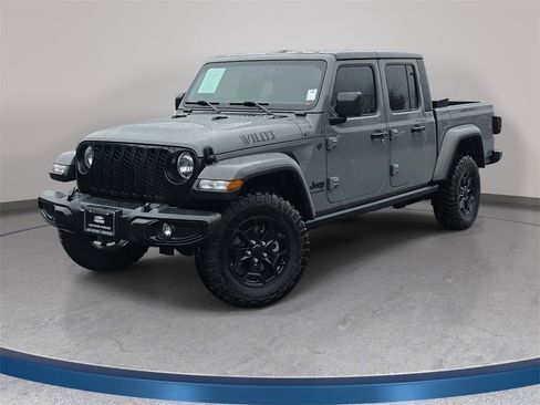 Used 2022 Jeep Gladiator Willys image 1