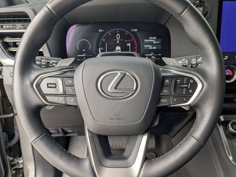 Used 2025 Lexus GX 550 w/ Cold Area Package AWD/4WD image 10