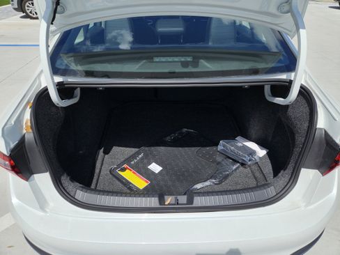 New 2025 Volkswagen Jetta SE image 12