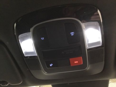 Used 2025 Hyundai Santa Cruz SEL image 26