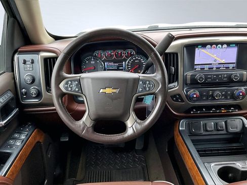 Used 2017 Chevrolet Silverado 1500 High Country image 5