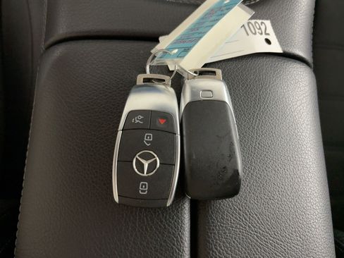 Certified 2023 Mercedes-Benz GLS 450 4MATIC image 33