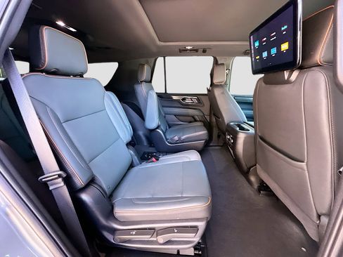 Used 2025 GMC Yukon AT4 w/ AT4 Premium Plus Package image 31