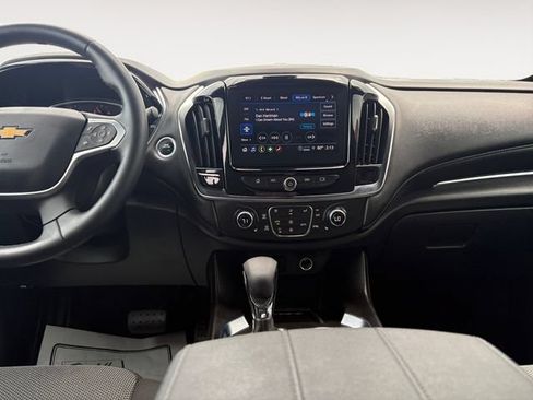 Used 2023 Chevrolet Traverse LT w/ Rear Camera Mirror Package AWD/4WD image 11