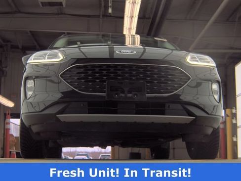 Used 2022 Ford Escape Titanium AWD/4WD image 7