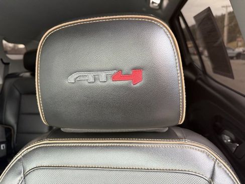 Used 2022 GMC Terrain AT4 image 21
