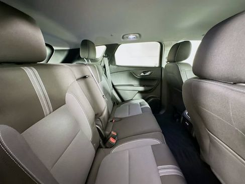 Used 2024 Chevrolet Blazer LT w/ Convenience Package FWD image 25