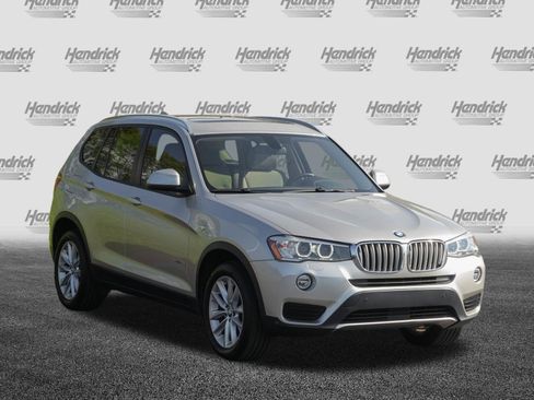 Used 2017 BMW X3 xDrive28i AWD/4WD image 2