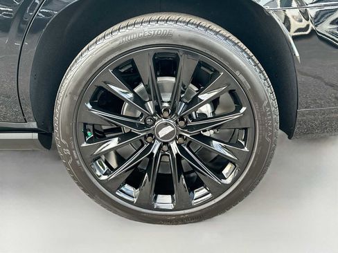 Used 2026 Cadillac Escalade Platinum Sport w/ LPO, ONYX Package AWD/4WD image 34