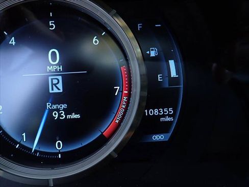 Used 2016 Lexus IS 300 AWD image 20