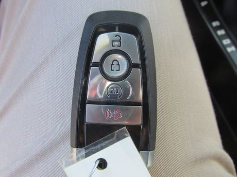 Used 2022 Ford Bronco Outer Banks image 39