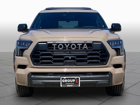 Used 2025 Toyota Sequoia TRD Pro AWD/4WD image 4