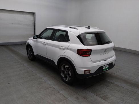 Used 2021 Hyundai Venue SEL FWD image 5