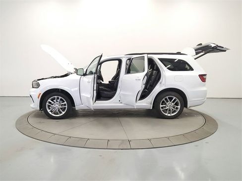 Used 2023 Dodge Durango GT image 12
