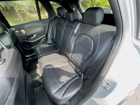 Used 2021 Mercedes-Benz GLC 300 4MATIC image 26