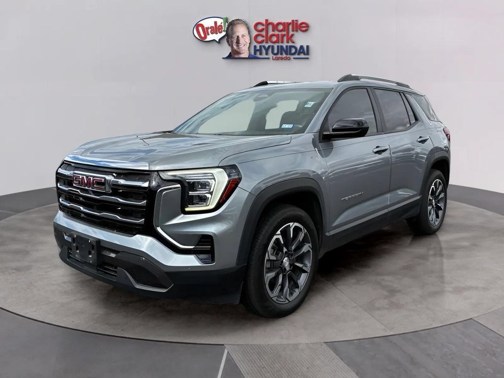 Used 2025 GMC Terrain Elevation w/ Elevation Premium Package AWD/4WD image 1