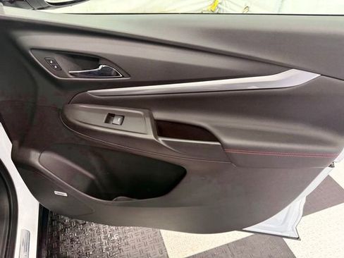 Used 2023 Chevrolet Bolt EUV Premier w/ Sun & Sound Package image 20