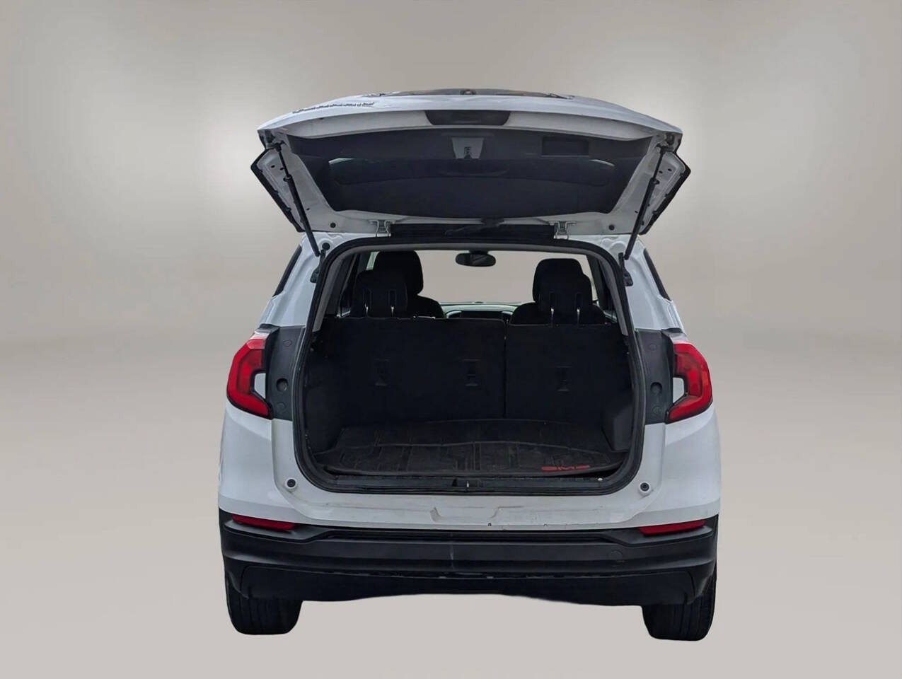 Used 2020 GMC Terrain SLE w/ LPO, Floor Liner Package FWD image 28