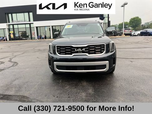 Certified 2024 Kia Telluride S w/ S Sunroof Package AWD/4WD image 4