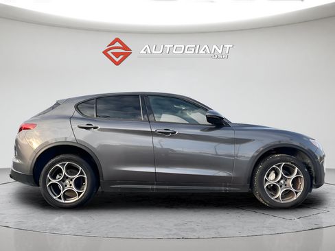 Used 2023 Alfa Romeo Stelvio Sprint RWD image 9