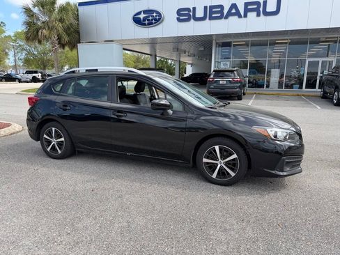 Used 2023 Subaru Impreza Premium image 1