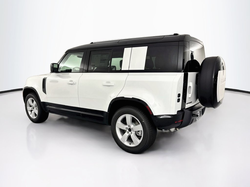 New 2026 Land Rover Defender 110 X-Dynamic SE AWD/4WD image 7