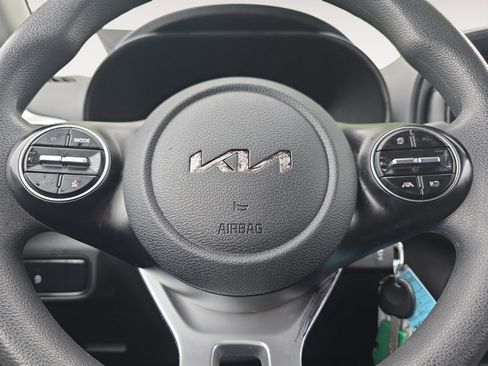 Used 2023 Kia Soul LX FWD image 11