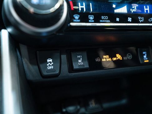 Certified 2024 Toyota RAV4 XLE image 27