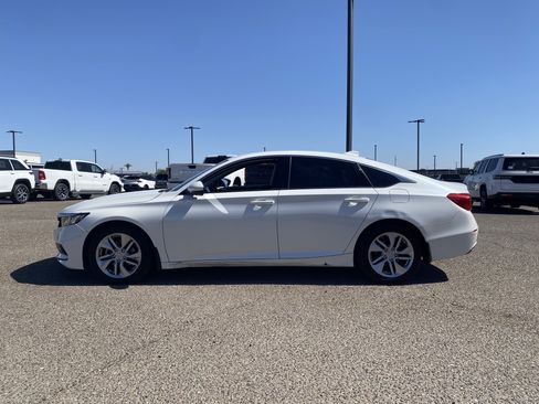 Used 2018 Honda Accord LX image 3