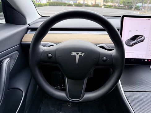 Used 2020 Tesla Model 3 Performance image 14