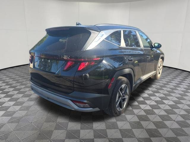Used 2025 Hyundai Tucson SEL FWD image 9