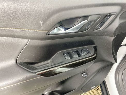 Used 2023 GMC Acadia AT4 w/ Technology Package image 13