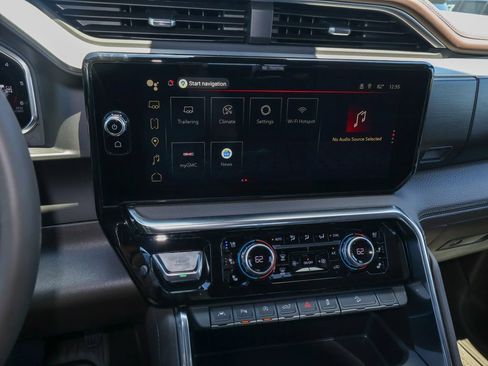 New 2026 GMC Sierra 1500 Denali w/ Denali Reserve Package AWD/4WD image 17