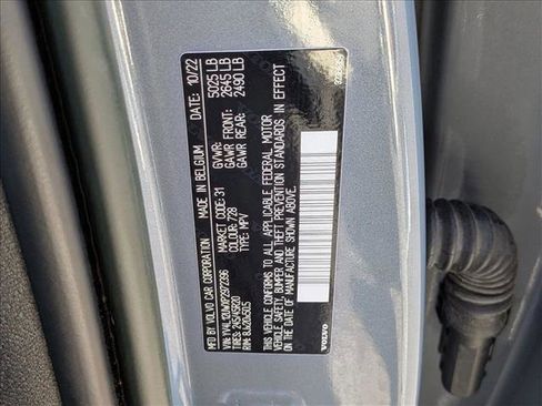 Used 2023 Volvo XC40 B5 Plus w/ Protection Package Premier image 26