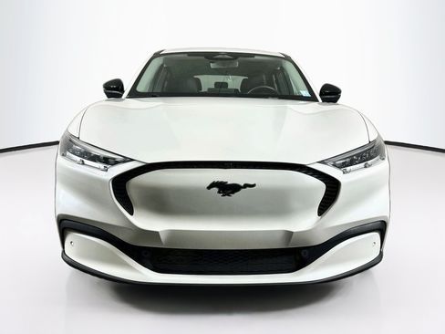 Used 2023 Ford Mustang Mach-E Select RWD image 2