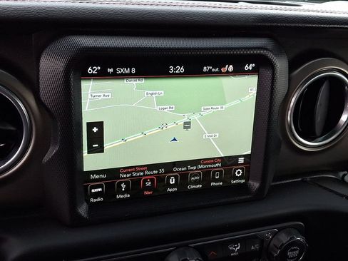 Used 2018 Jeep Wrangler Unlimited Rubicon AWD/4WD image 16
